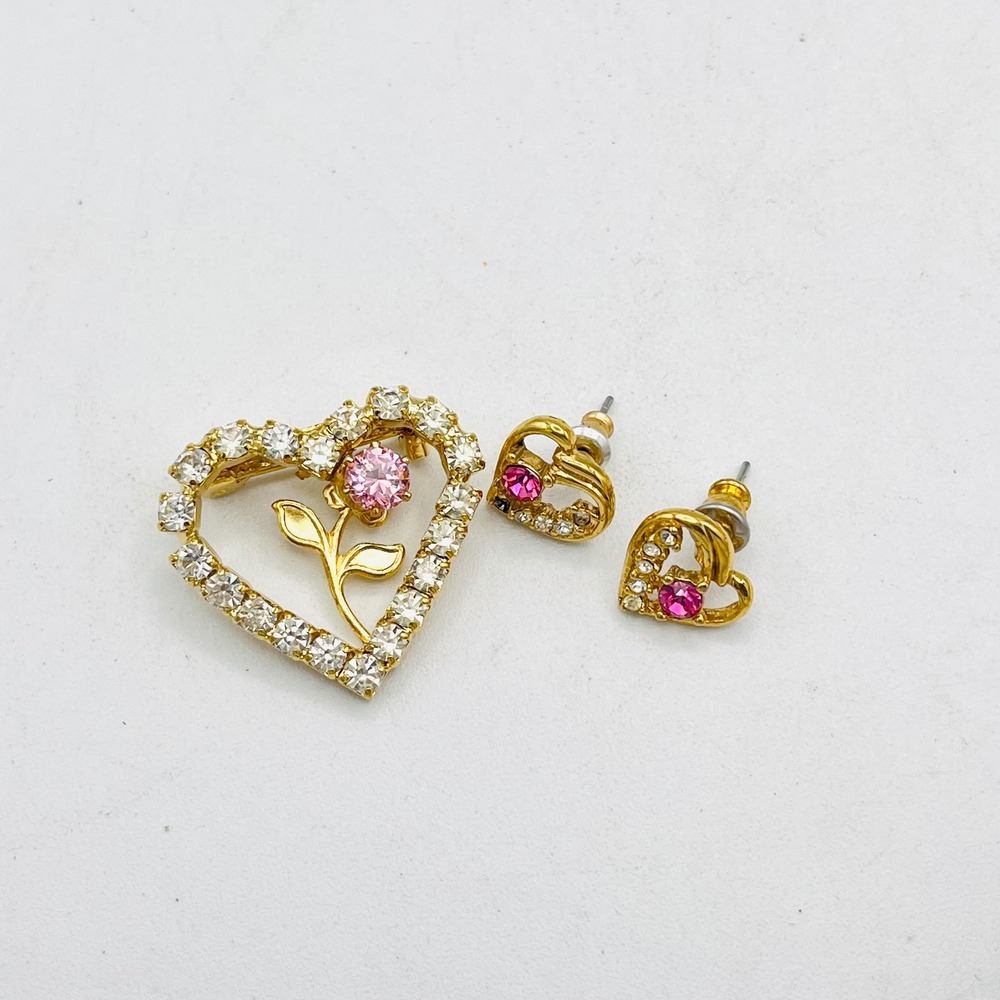 Vintage Gold Tone Pink Rhinestone Heart Brooch and Stud Earrings Jewelry Set